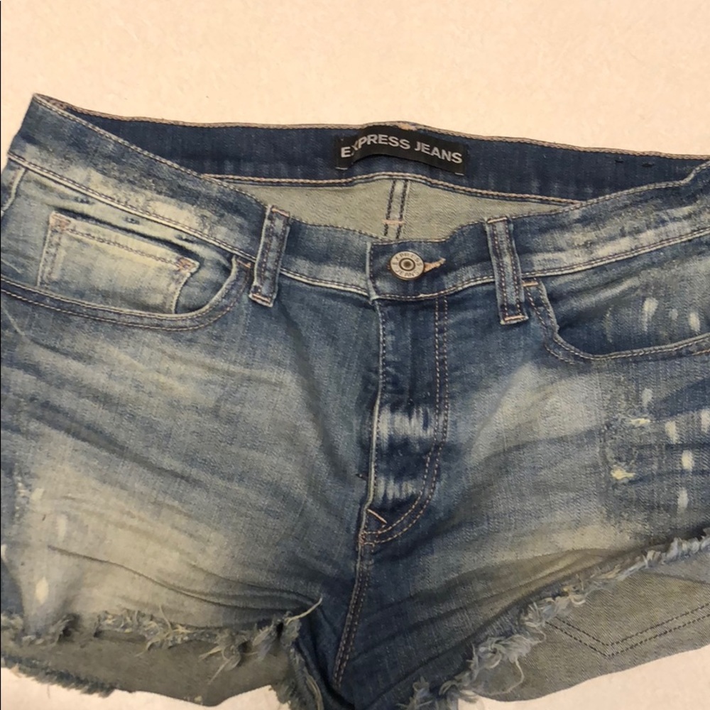 Express mid rise shortie short